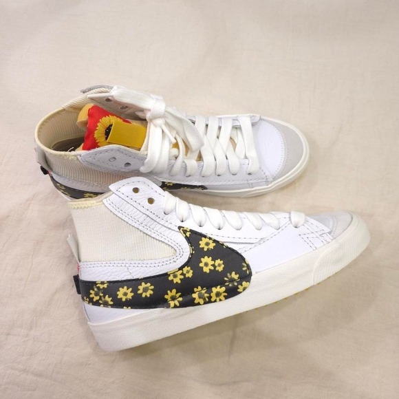 Nike BLAZER MID '77 JUMBO